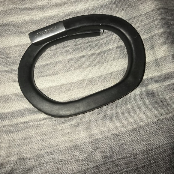 Jawbone - Picture 2 of 3